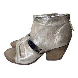 OTBT Patchouli ruched leather stacked heel open toe booties metallic grey 8.5